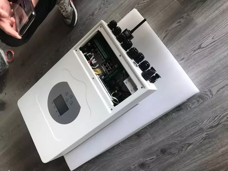 Deye Sun5K-SG03LP1-EU 3.6/5/6KW 2MPPT Single Phase Hybrid Inverter split phase inverter 120v 240v Deye