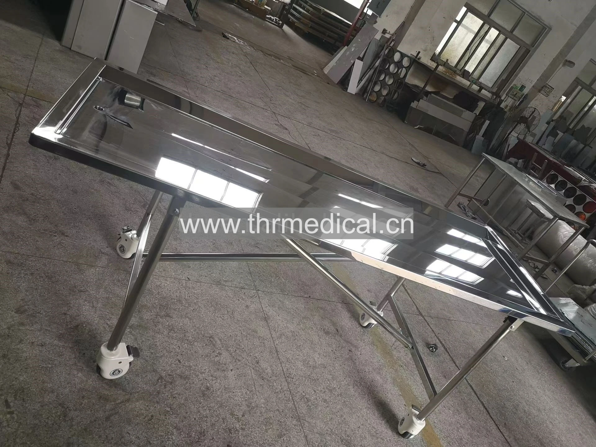 THR-105 Funeral Products Anatomy Room Stainless Steel Movable Mortuary Funeral Embalming Table
