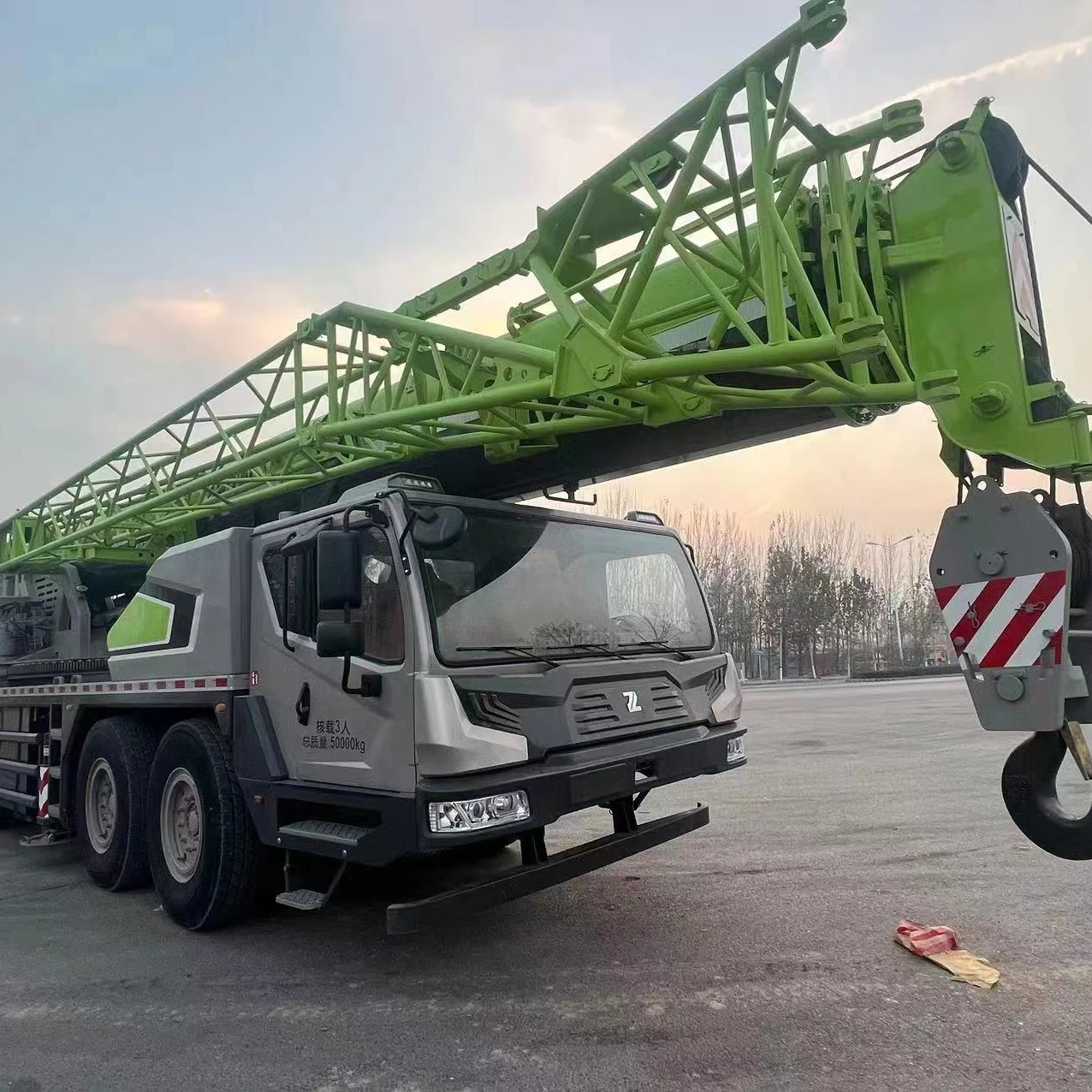 2022 Year Used Truck Cranes Used Zoomlion Crane ZTC800 Zoomlion 80 Ton Crane for sale