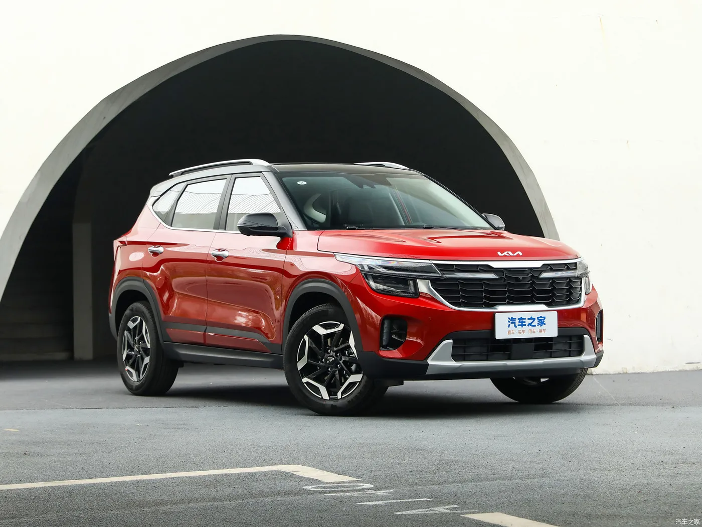 2023 Kia Seltos SUV Chinese High-Speed 5-Seater Compact Car Hot Sale with ACC Cruise Control Electric and Petrol Fuel Options