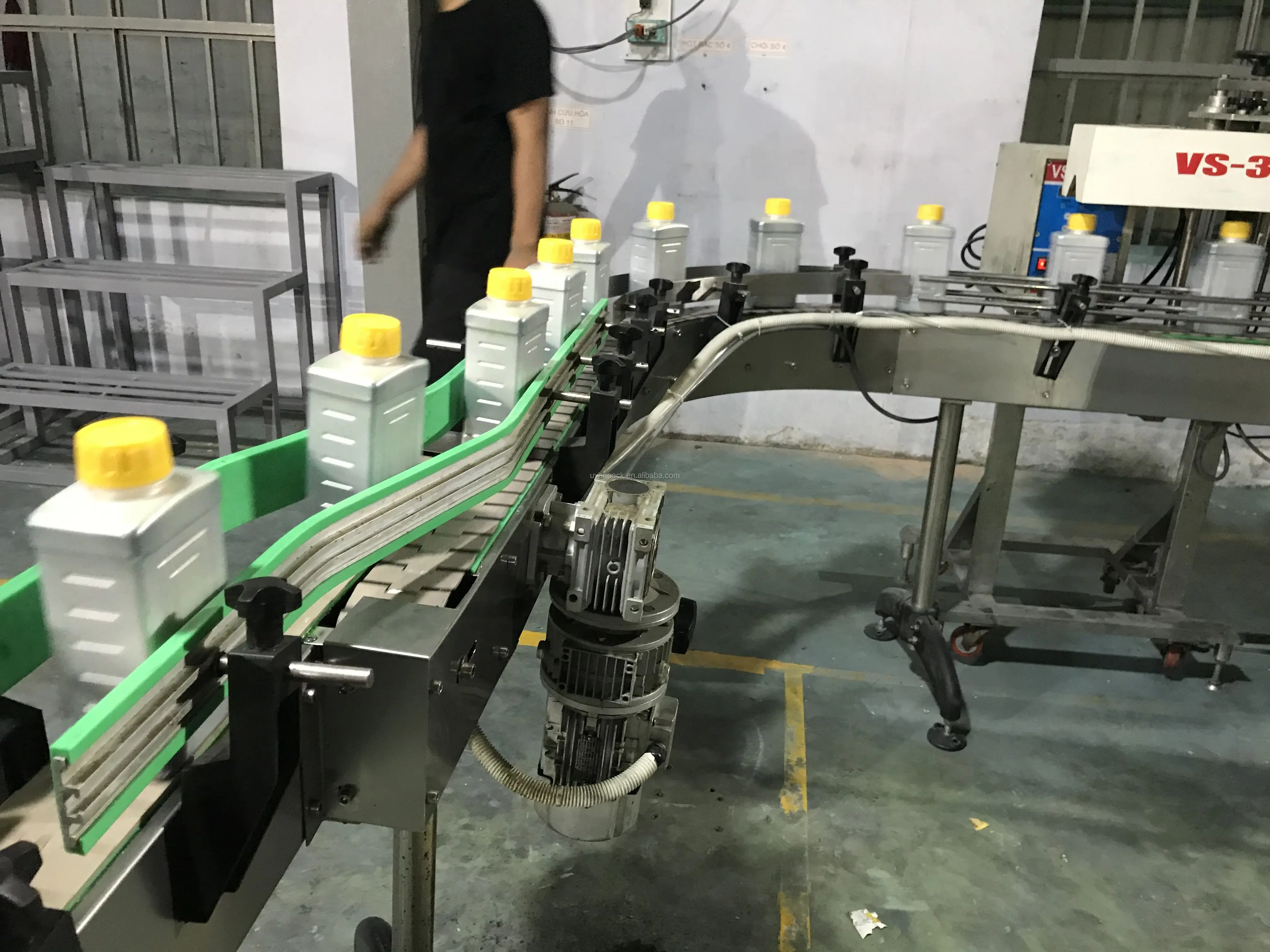 FXZ-6L Sesame Oil Bottle Screw Capping Machine