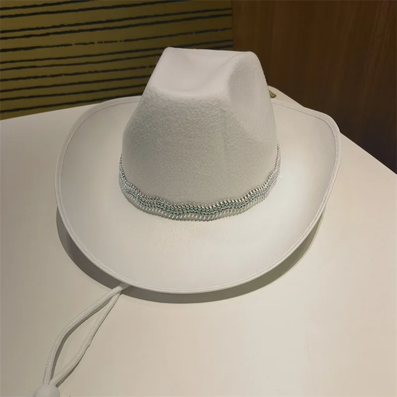 Женская неоновая шляпа с перьями