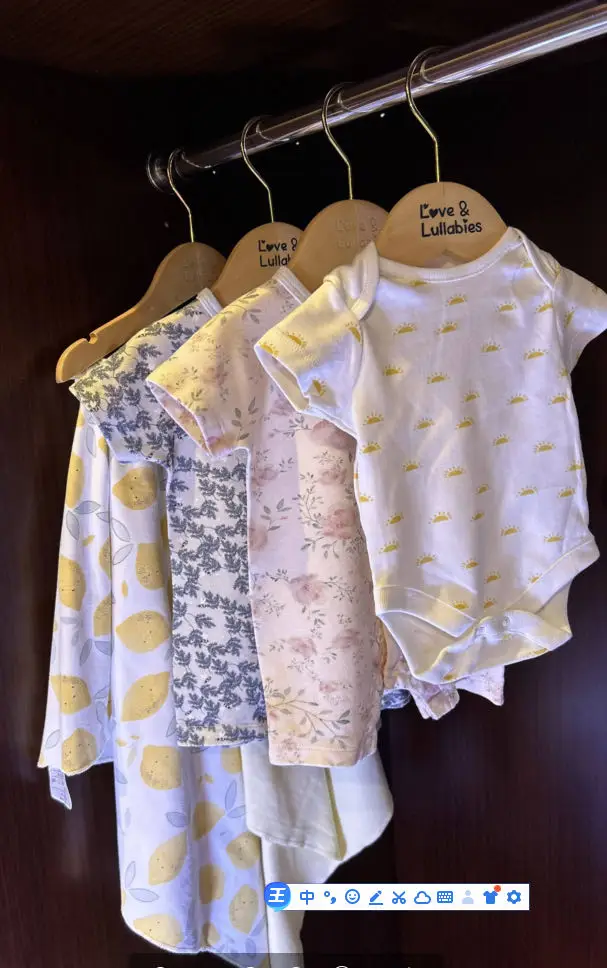 Custom brand clothing store solid wood hangers for the supermarket quality wood hangers wholesale