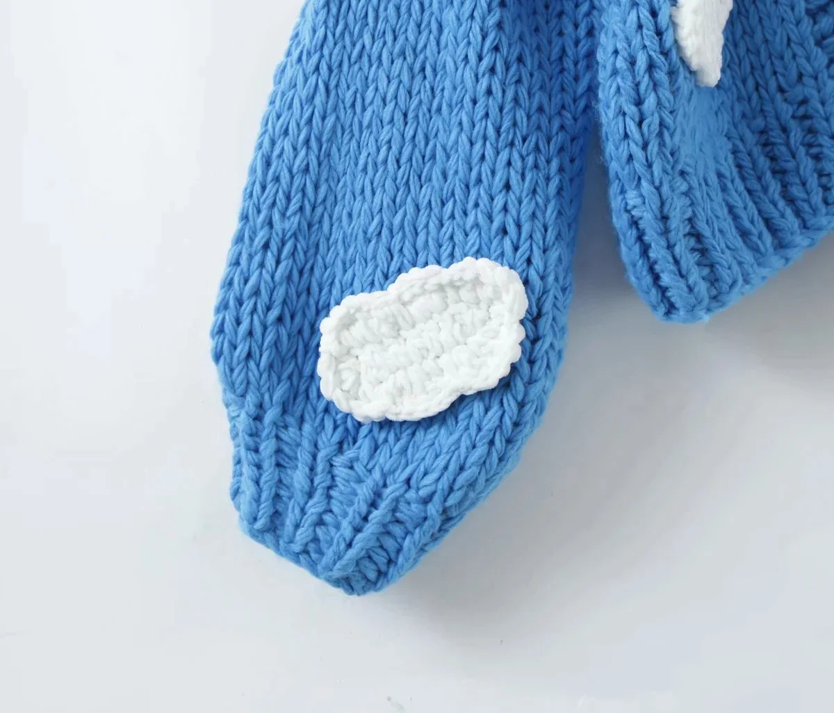 Hand Knit Oversized  Cloud Embroidery Casual Cardigan acrylic cotton made long sleeve floral handmade women sweater winter