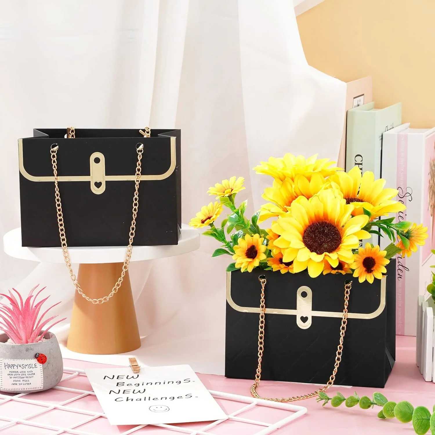 Wedding bouquet flower box with handle, suitable for holiday, party, gift packaging paper bags