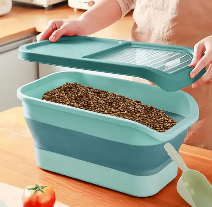 Hot Sale Dog Food Storage Container Folding Pet Food Container with Lids Airtight Cat Food Containers