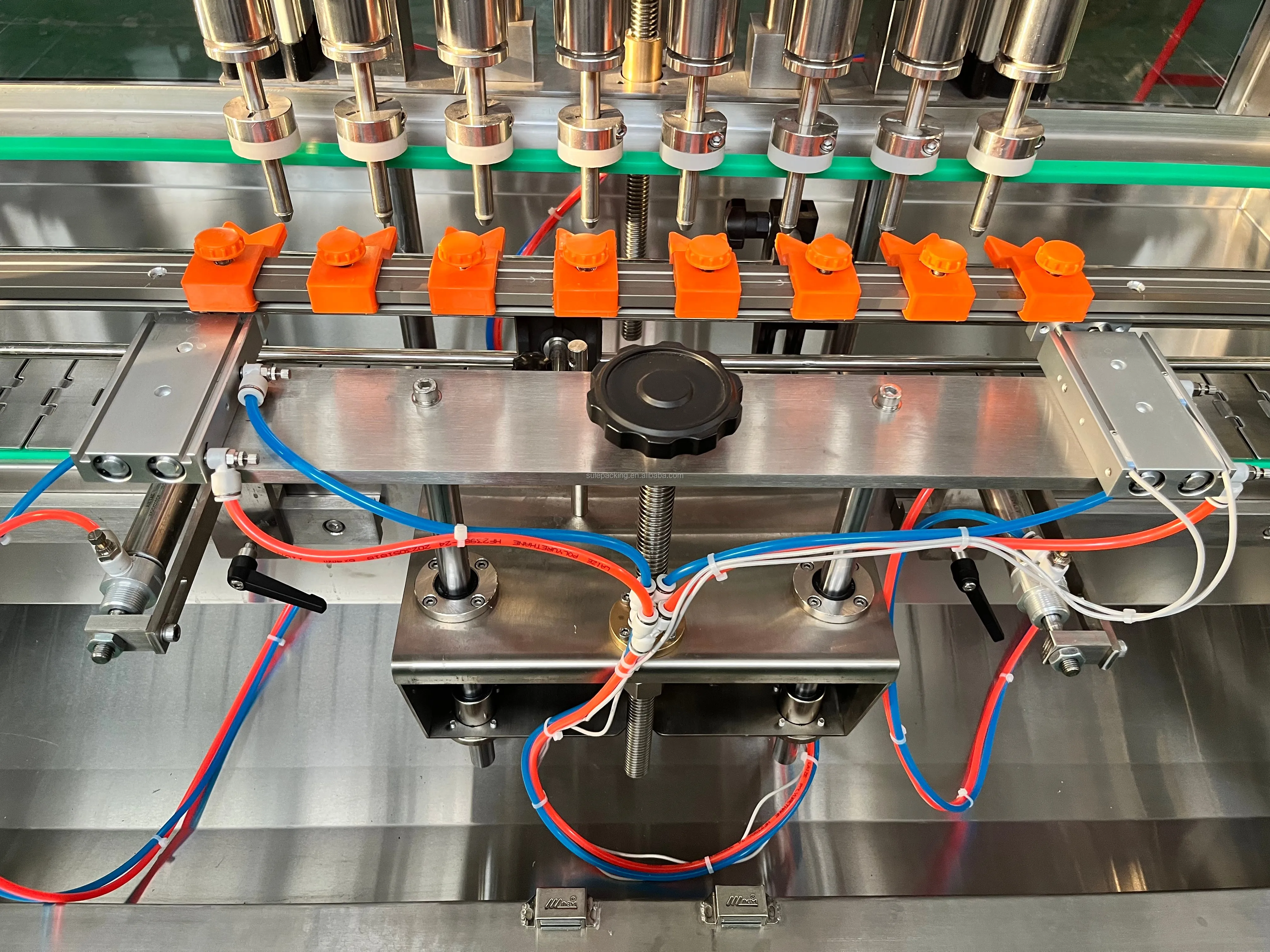 Hot sale new glass bottle juice drinks skincare category cleaning products filling machine CE certificatie