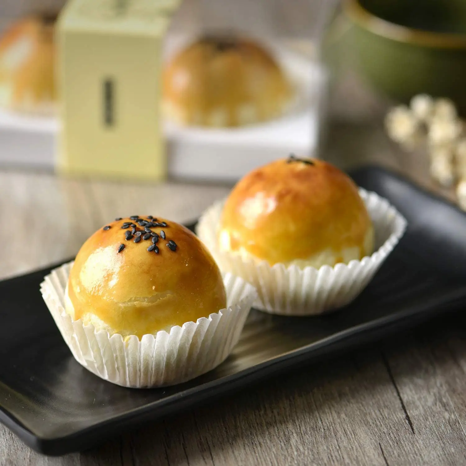 Greaseproof No Smell Cupcake Wrappers Food Grade Paper Baking Cups Mini White Cupcake Liners for Birthday