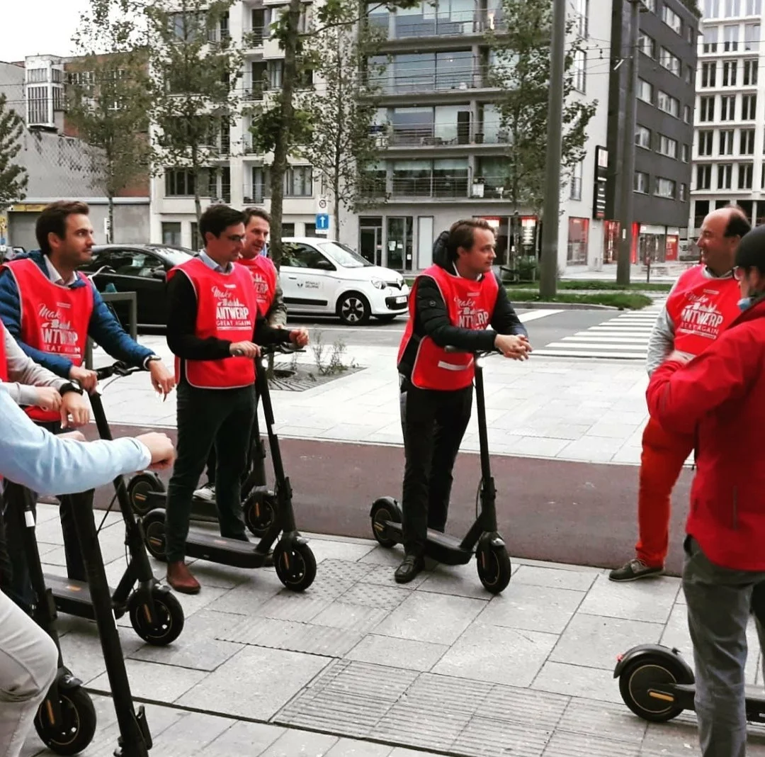 
HOT Sale 350W MAX G30 65KM 10.4Ah 30KM/h 10 inch Tires Offroad Electric Scooters 