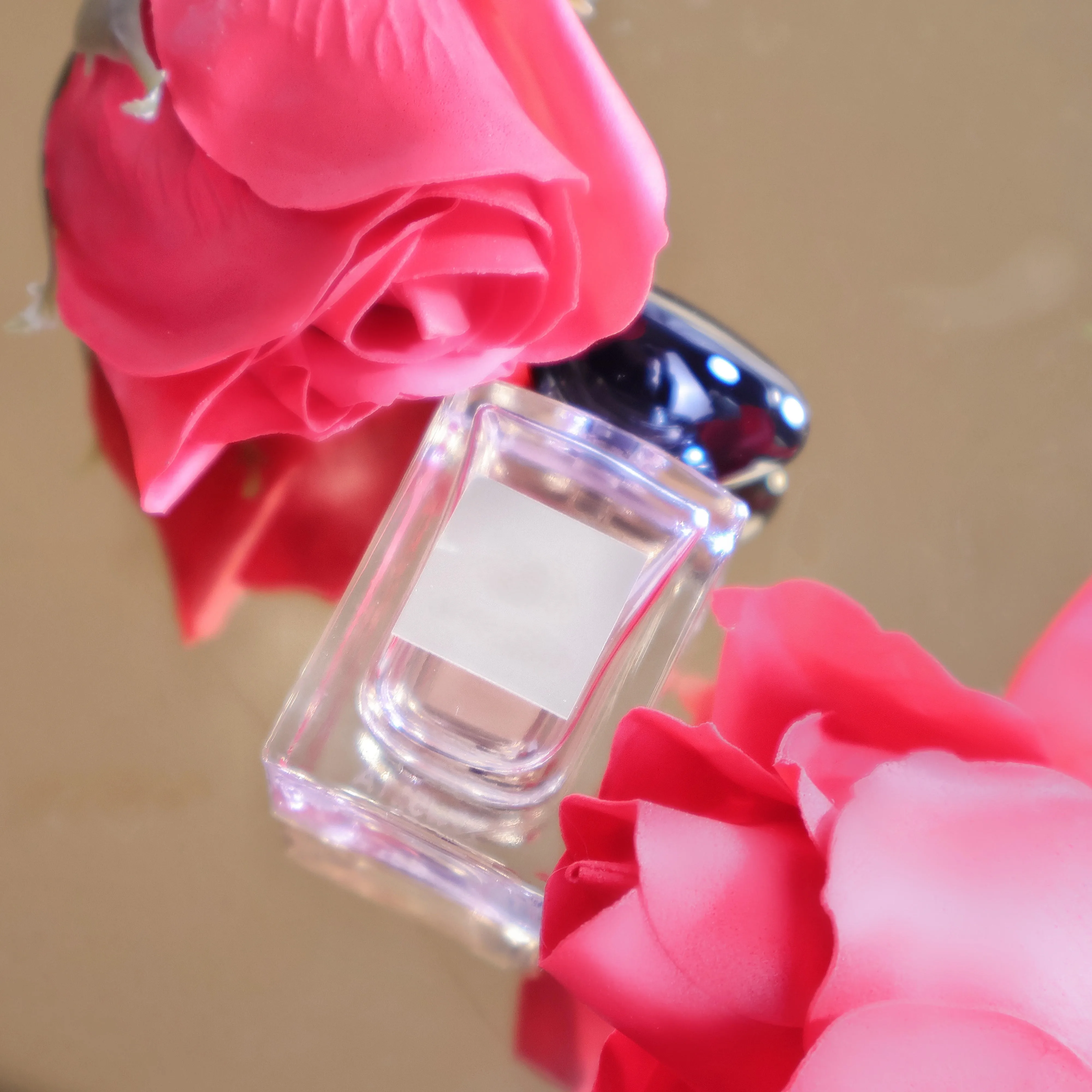 Wholesale Luxury custom  YULONG  50ml 100ml Square Empty Bottle Stone cap Empty Glass Perfume Bottle with box