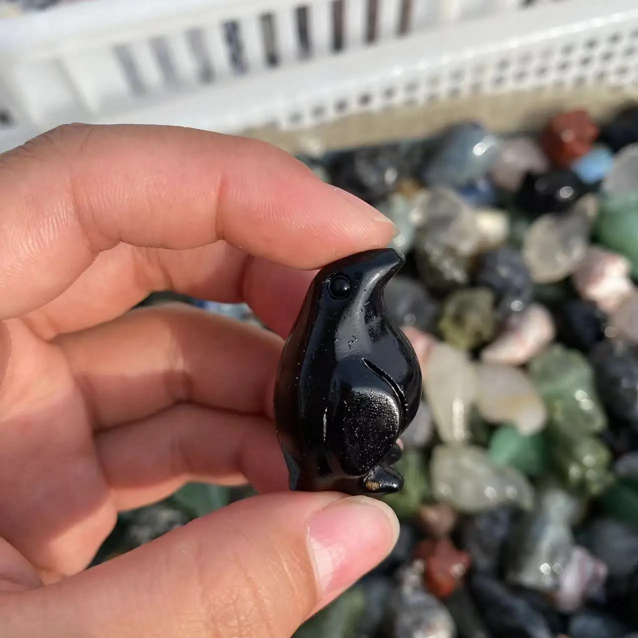 Wholesale Price Crystal Animal Carvings Cave Fluorite Black Obsidian Pyrite Stone Bird Carvings For Decoration