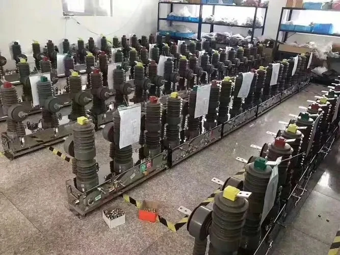 Vacuum Circuit Breaker VCB Pole Mounted Automatic Circuit RecloseZW32-12 Type Outdoor High voltage Vacuum Circuit Breaker