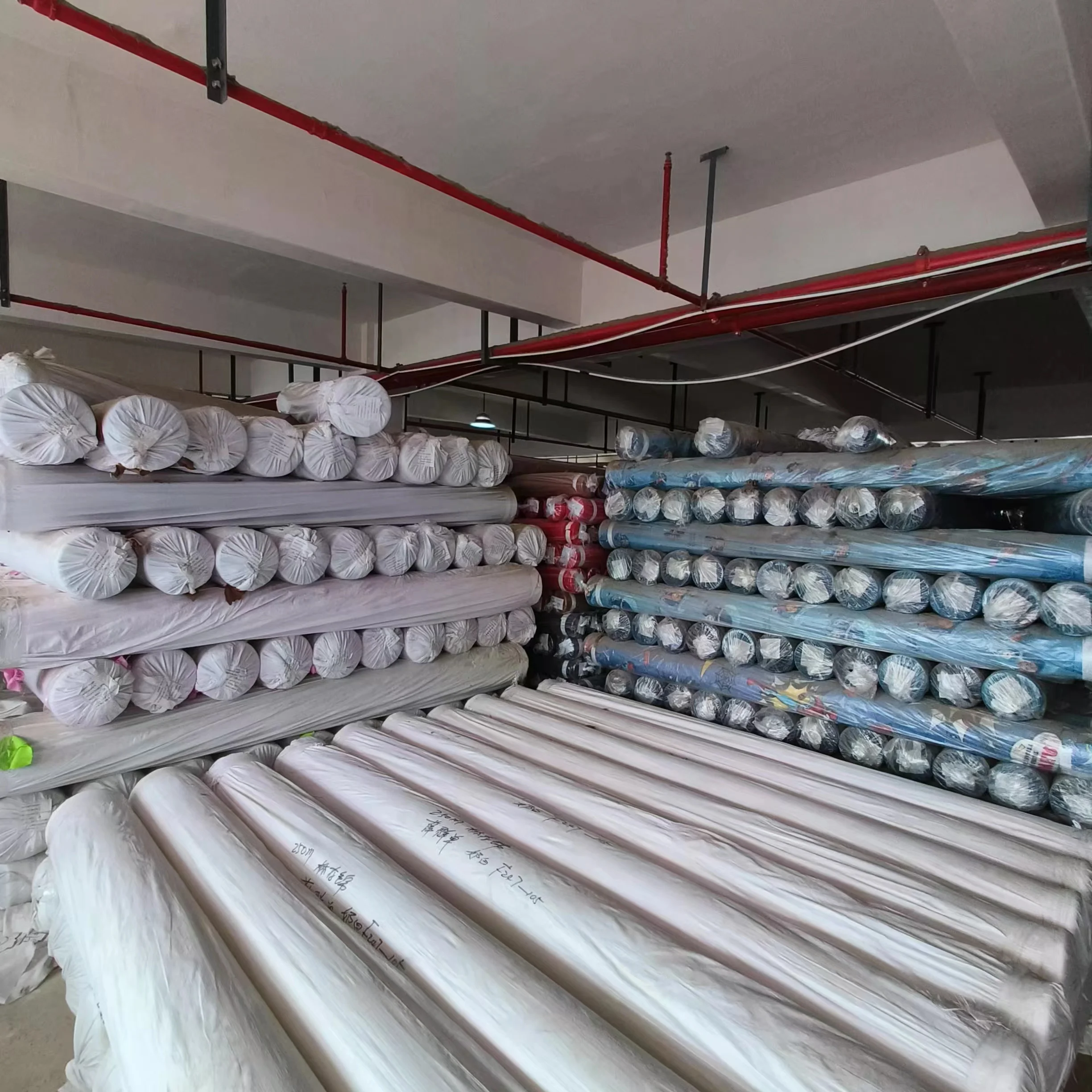 Xinlihao Plain  White Fabric Solid Dyed Brushed Microfiber home textile bed sheet fabric in Roll