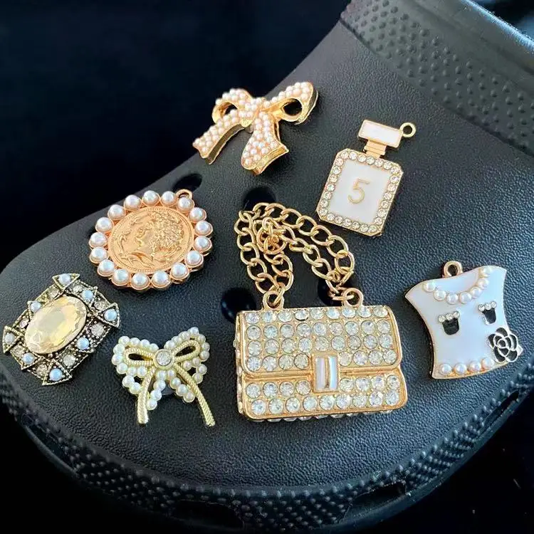 Wholesale Designer Charms For Bracelets Luxury Clog Metal Design Shoe Buckle Decoration Custom Brand Accessories Charms