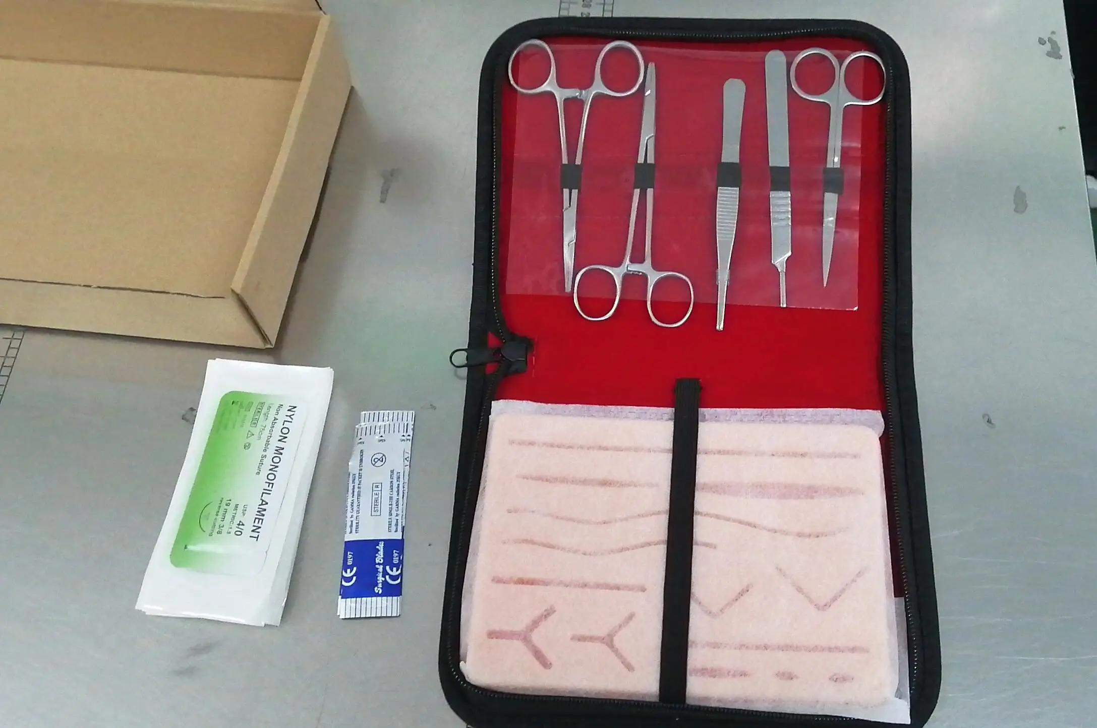 Multi-functional Surgical Suture Training Kit With Soft Silicone Skin Pad