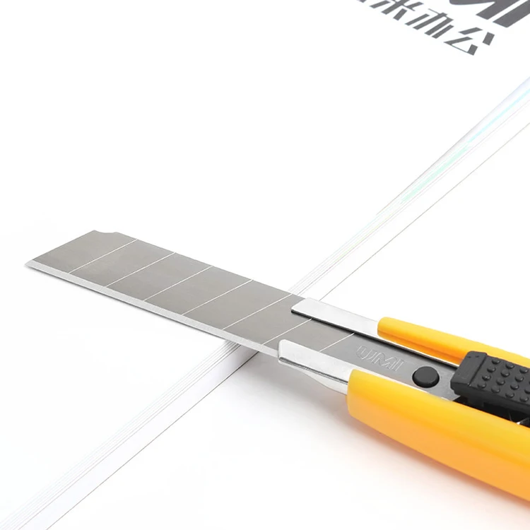 
Factory direct production Amazon hot style High Quality color Plastic Safety Durable Utility Art Knife for office 