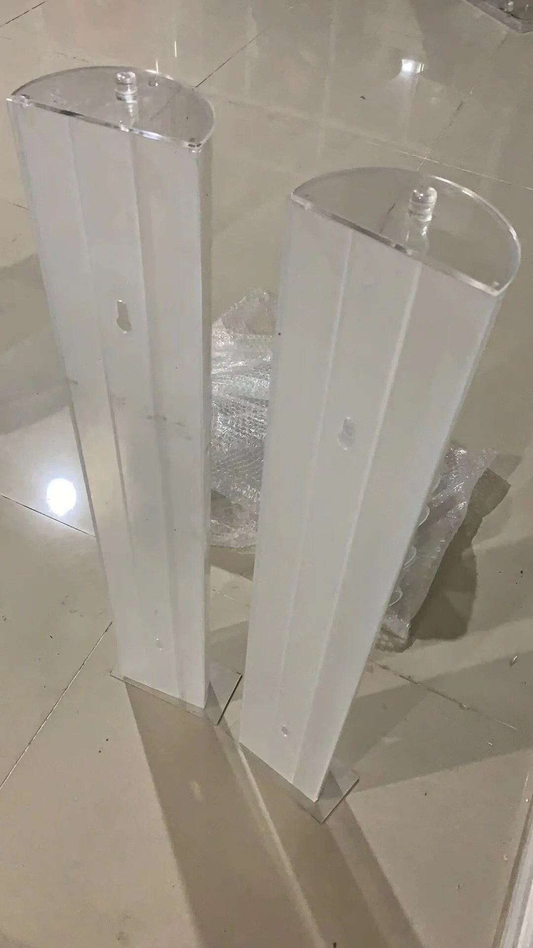 ECOBOX Bulk Food Gravity Bins Clear Food Dispensers Wall Candy Tubes Dispenser Round Tubes Candy Acrylic Tube for Decoration