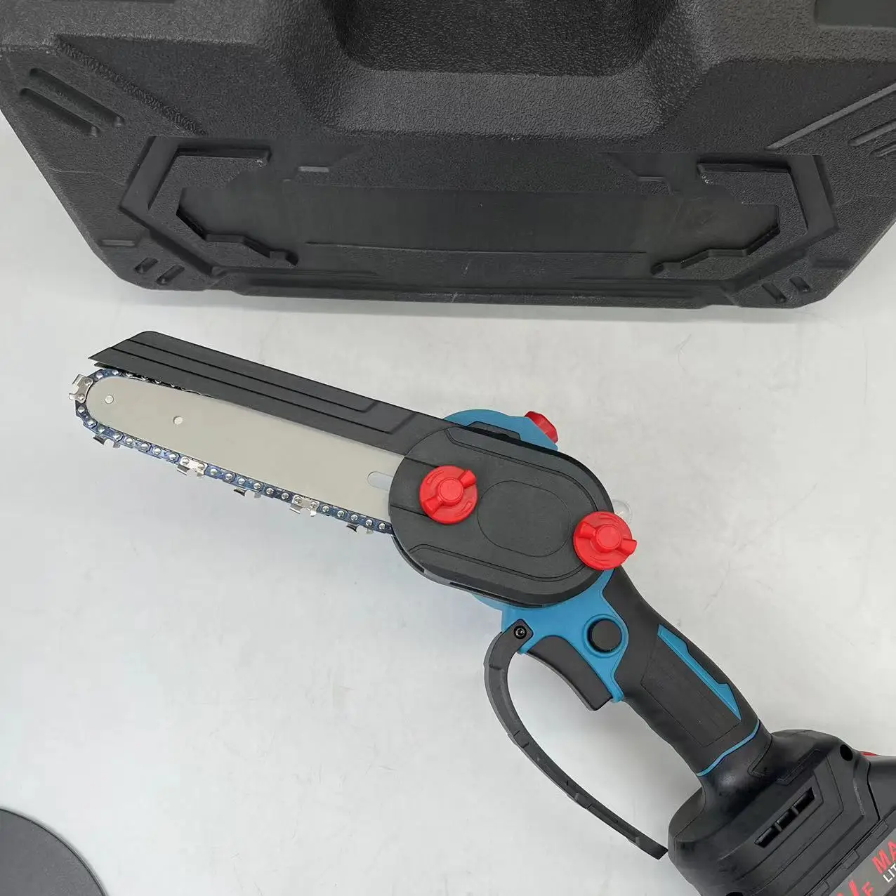 DD3434  Digital 4 inch 6 inch Oiler Electric Trimming Garden Tools Chain Saw Cordless Battery Cut Tree Woodworking Chainsaw