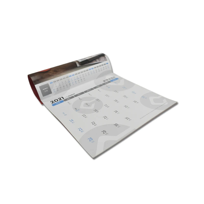 2022 High quality 200gsm paper custom wall calendar 14 pages with hanger