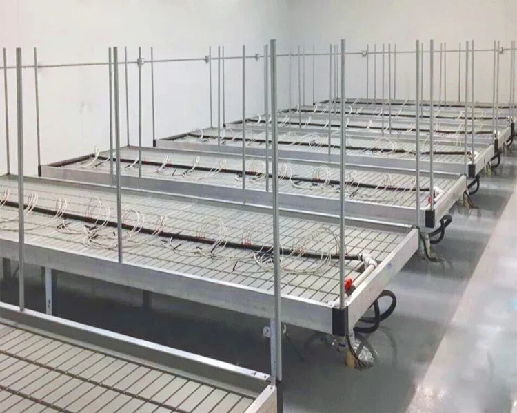 Factory price indoor farming easily assembled hydroponic movable 4x8ft Benches and drain Table Trays for greenhouse