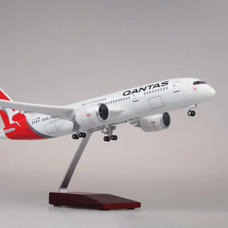 1/130 Scale 43CM Qantas Airways Boeing 787 B787 Aircraft Model Civil Aviation Passenger Aircraft Simulation Decoration Gift