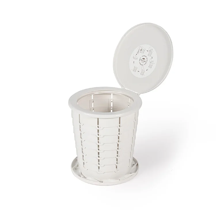 Folding toilet with lid Camping trash can The retractable on-board portable is an emergency toilet Portable toilet with cover