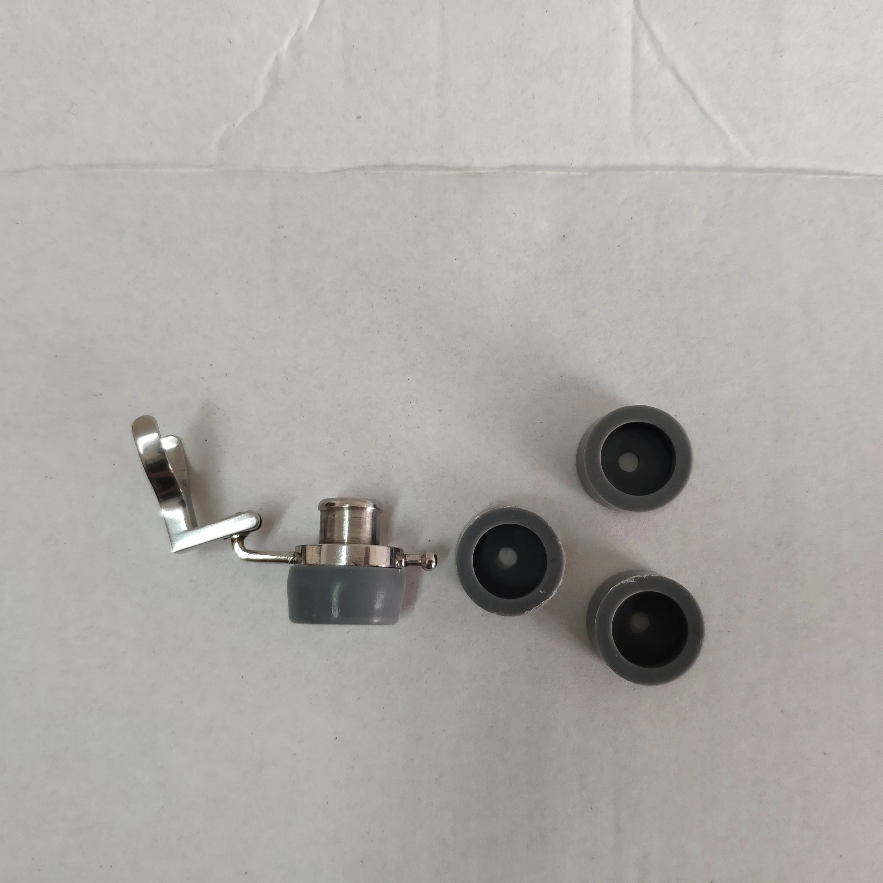 Reusable laparoscopic magnetic trocar clamshell-type reducer adaptor 10mm-5mm