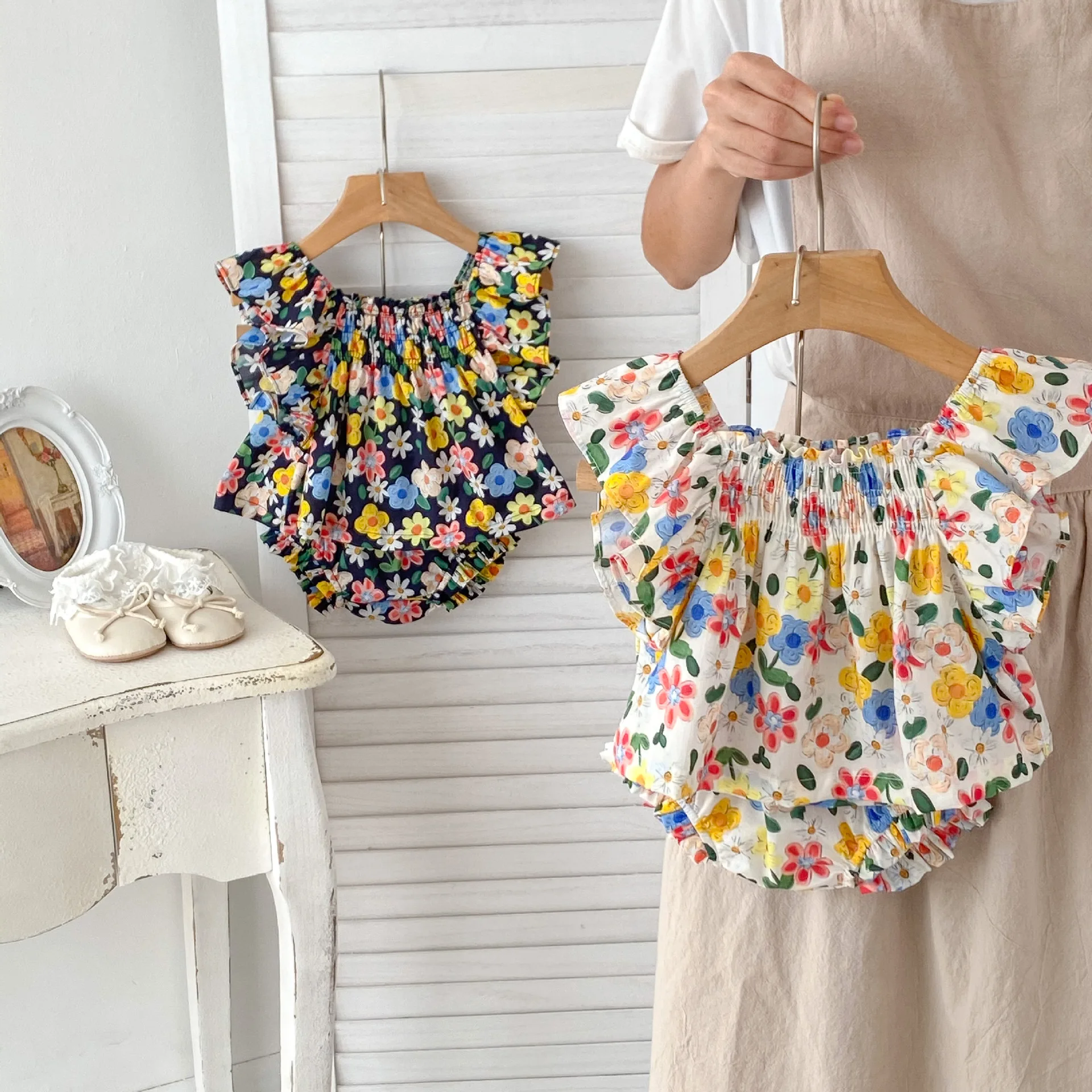 Summer Baby Girls Set Korean Newborn Clothes Fashion Floral Sling Tops Shorts Flying Sleeve Vest Butt Shorts Infant Outfit 2PCS