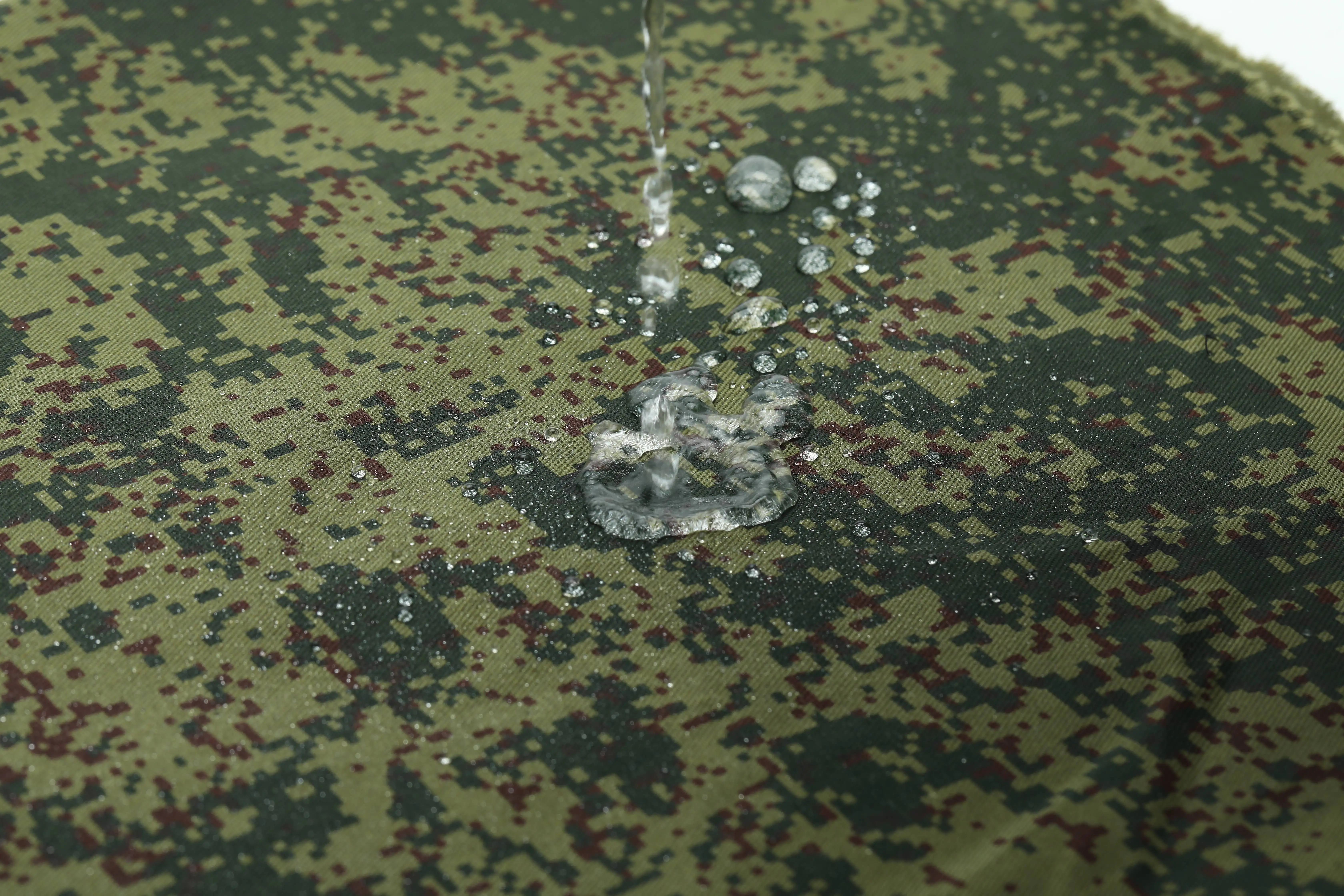 60% Cotton 40% Polyester Rip-Stop Twill Fabric in Ligdark Grey for Uniforms Suits Dresses Bags