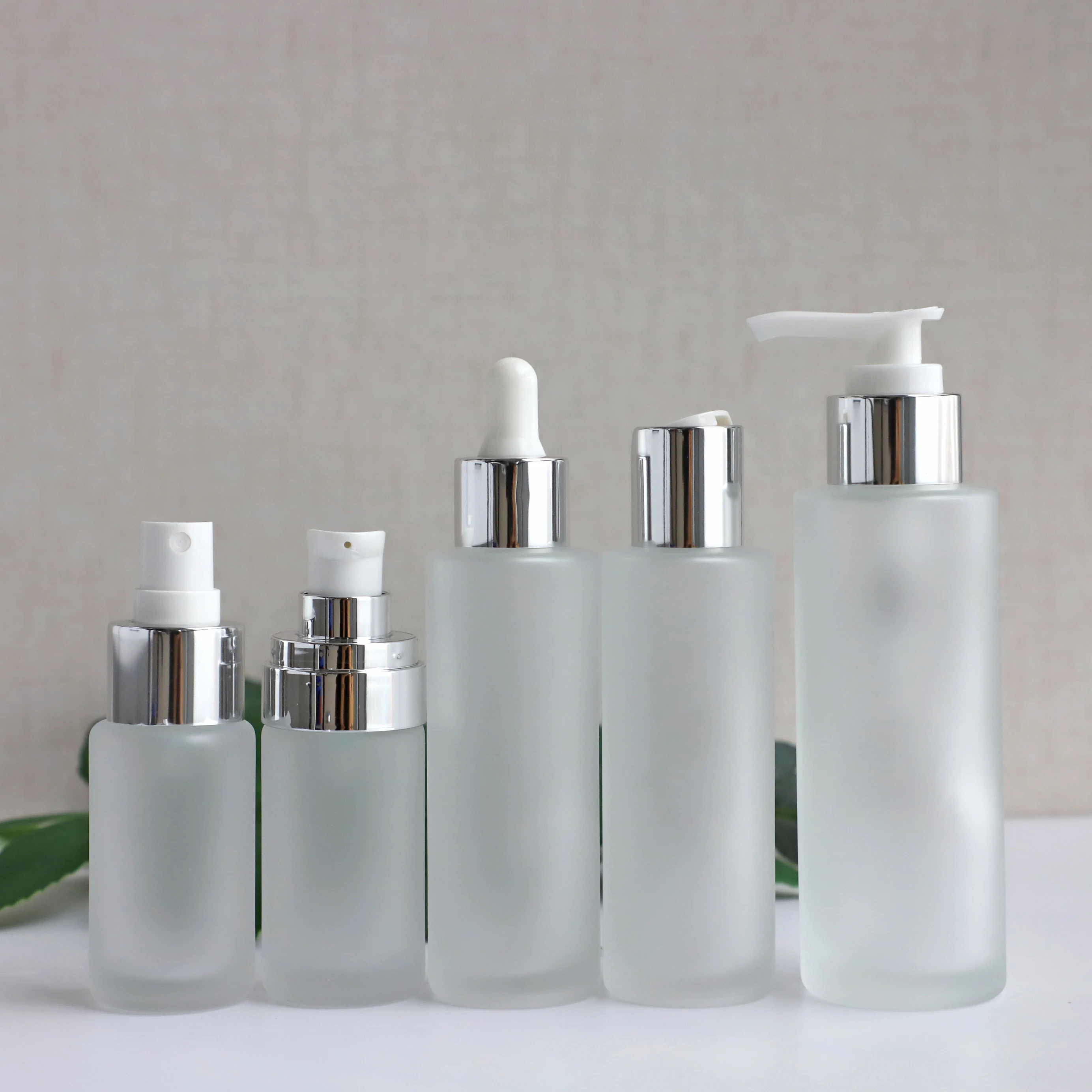 Cosmetic Packaging Set Empty Clear Frosted Glass Bottle with Aluminum Cream Lotion Pump