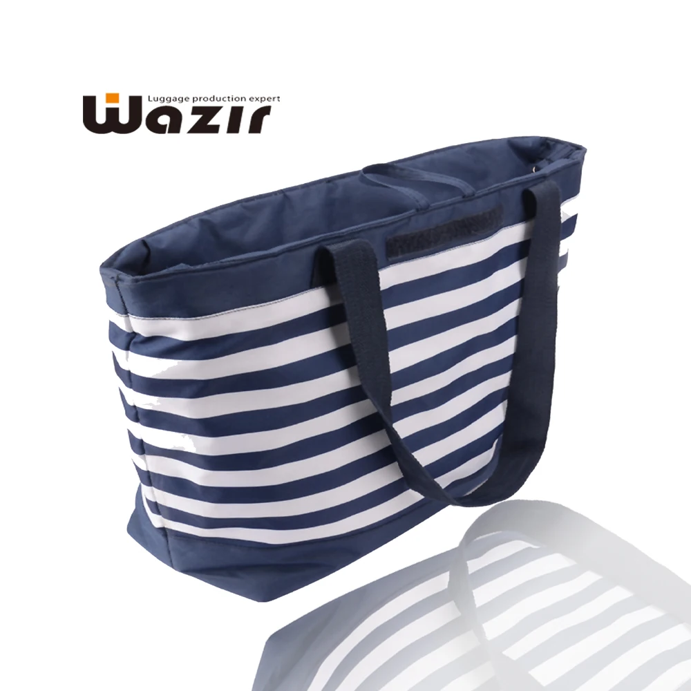 ND-7842   Woman shopping handbag with cooler bag