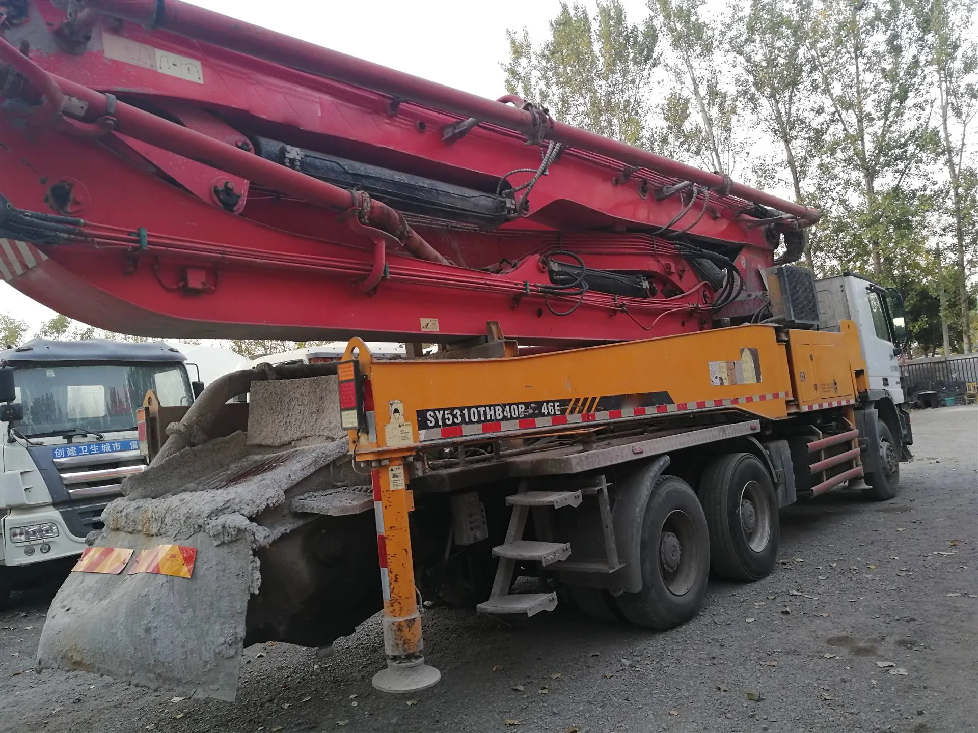 China Top Brand Mobile Hydraulic 30m Truck Mounted Concrete Mixer Pump SYM5200THBF 30C-10