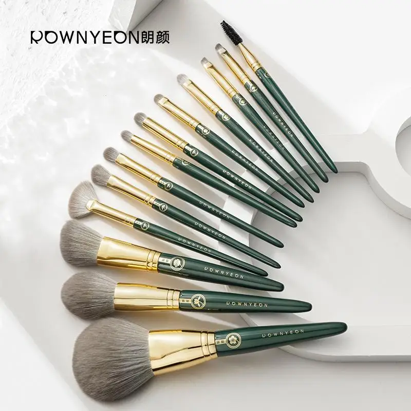 Customized logo print natural goat hair makeup brush set cosmetics brushes