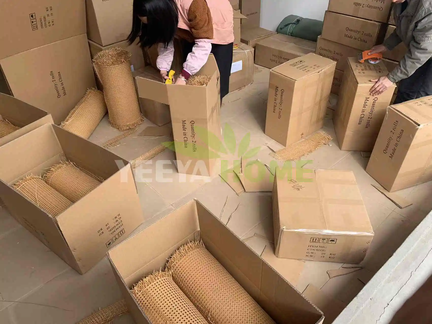 Durable Synthetic Fiber Fine Open Mesh Plastic Rattan Roll Synthetic Rattan Weaving Material