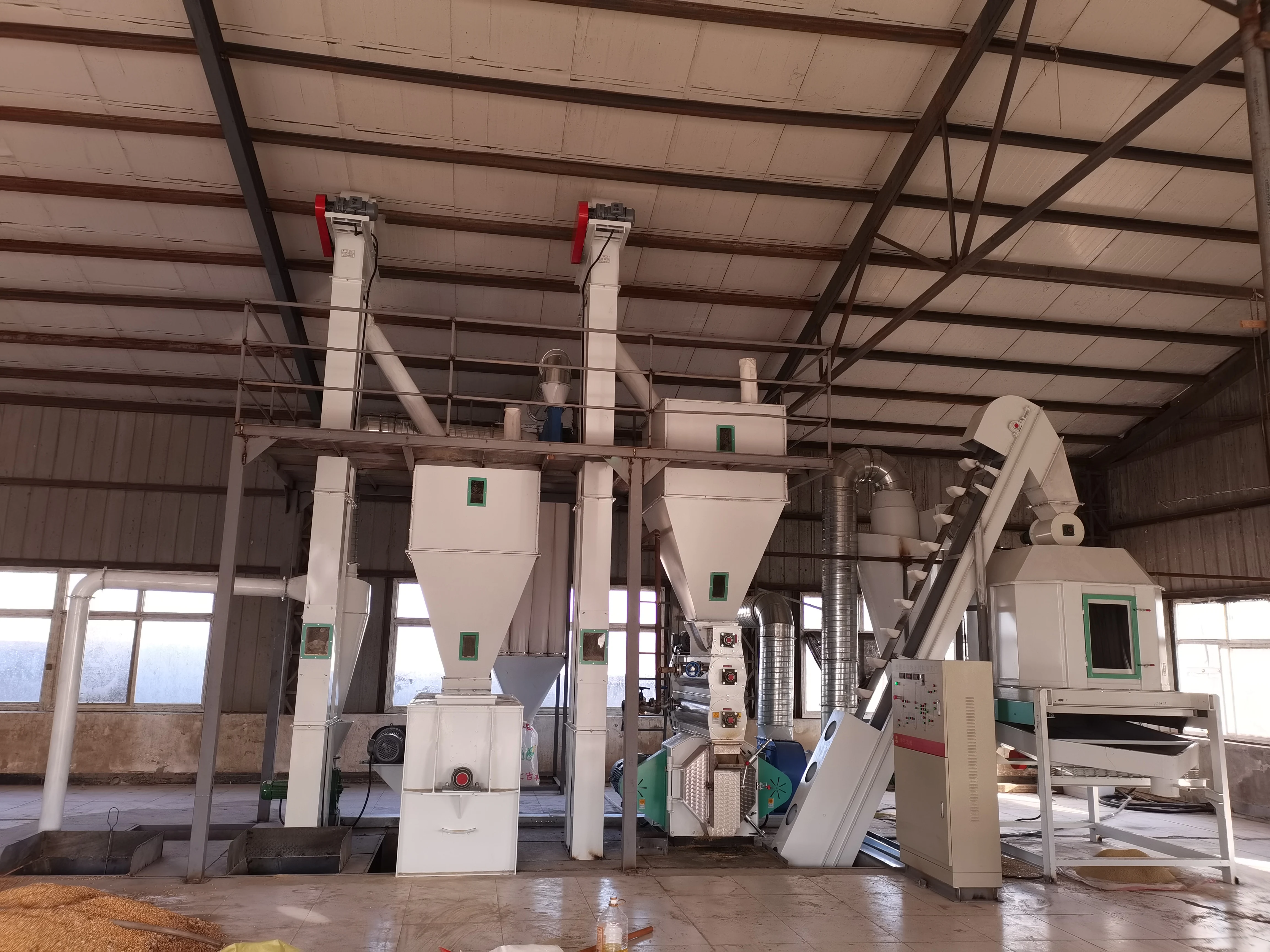 Automatic Complete Animal  Feed Pellet Processing Machine Feed Production Line of Chicken Pig Cattle Horse
