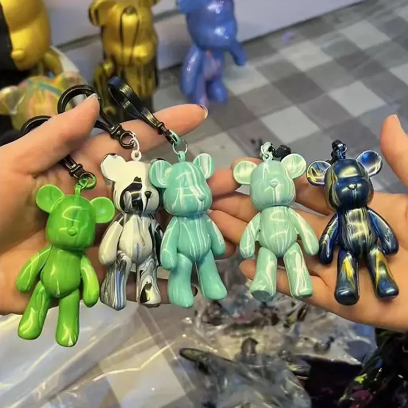 2024 Hot Selling Fluid Bear Keychain Kit DIY White Bear Fluid Pour Painting Bear PVC Resin Animal Model Sculpture for Craft