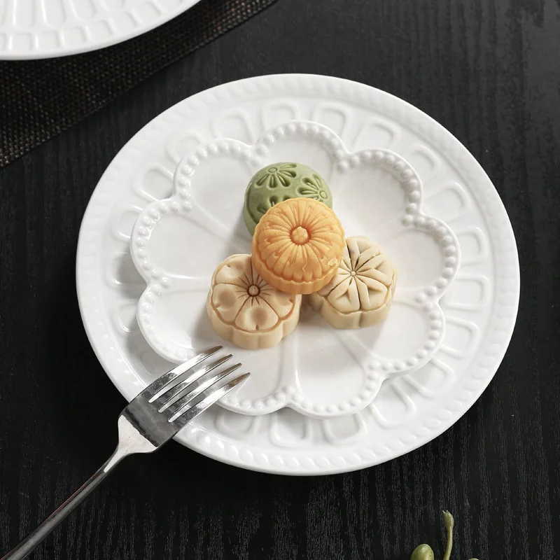 Elegant Embossed Design White Ceramic Dinner Plate Set