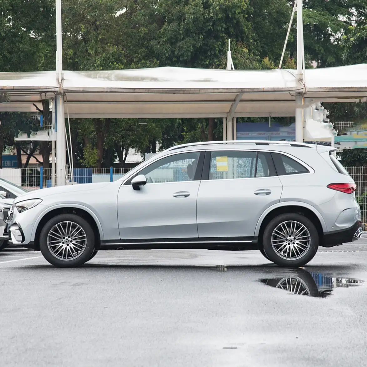 Be nz GLC 2024 Redesign GLC 300 L Dynamic 4 MATIC Luxury 5 Seats High- speed China Brand Good Quality and Price