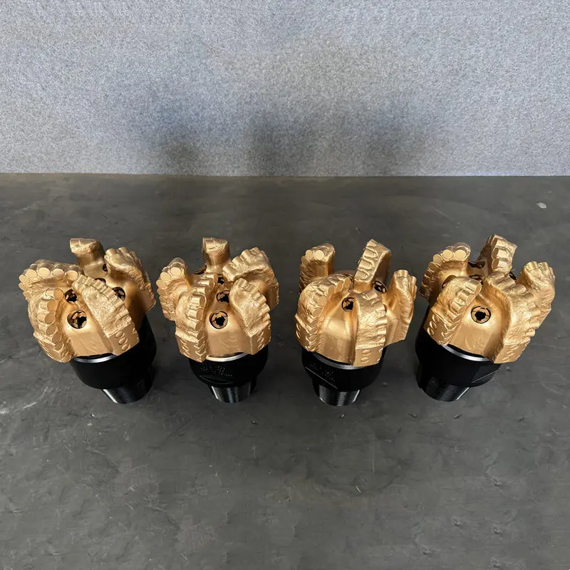 7 1/2' 5 Blades PDC Bits Matrix Body , Short Version 4 1/2' API Reg Pin thread