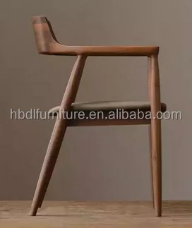 Деревянный стул для столовой