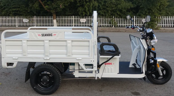 Excellent Chinese three-wheeled motorcycle cargo electric three-wheeled motorcycle
