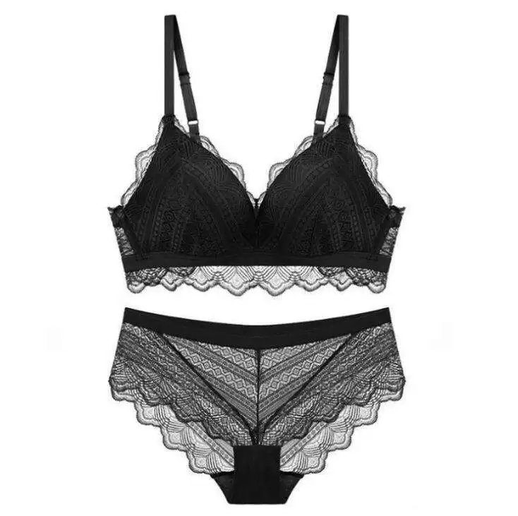 2022 Wholesale new ladies European and American style underwear no trace sleep no steel ring triangle cup sexy lace bra set
