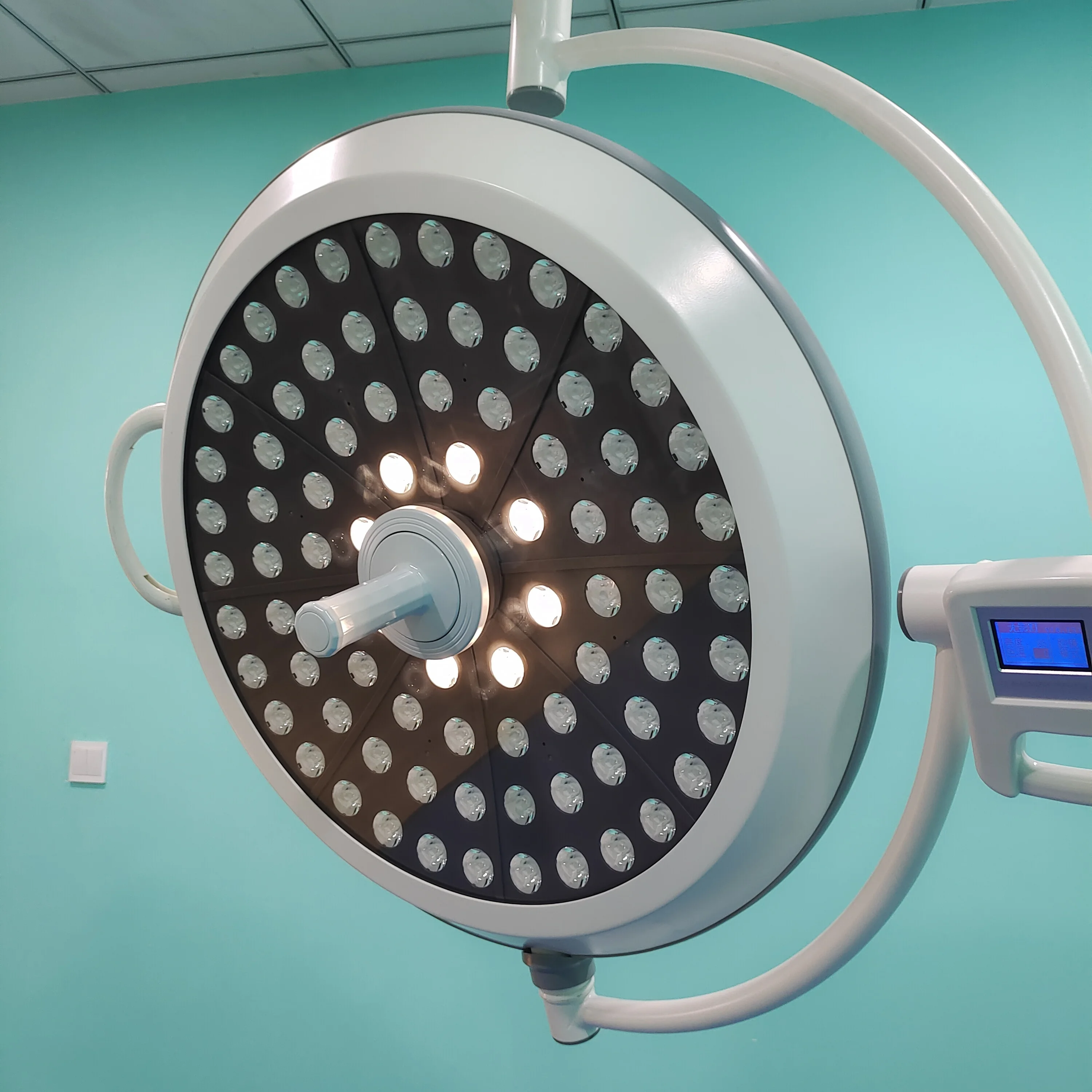 Hot Sale Medical Equipment Ceiling Type Double Head LED Operating Lamp With High Quality In Factory Price