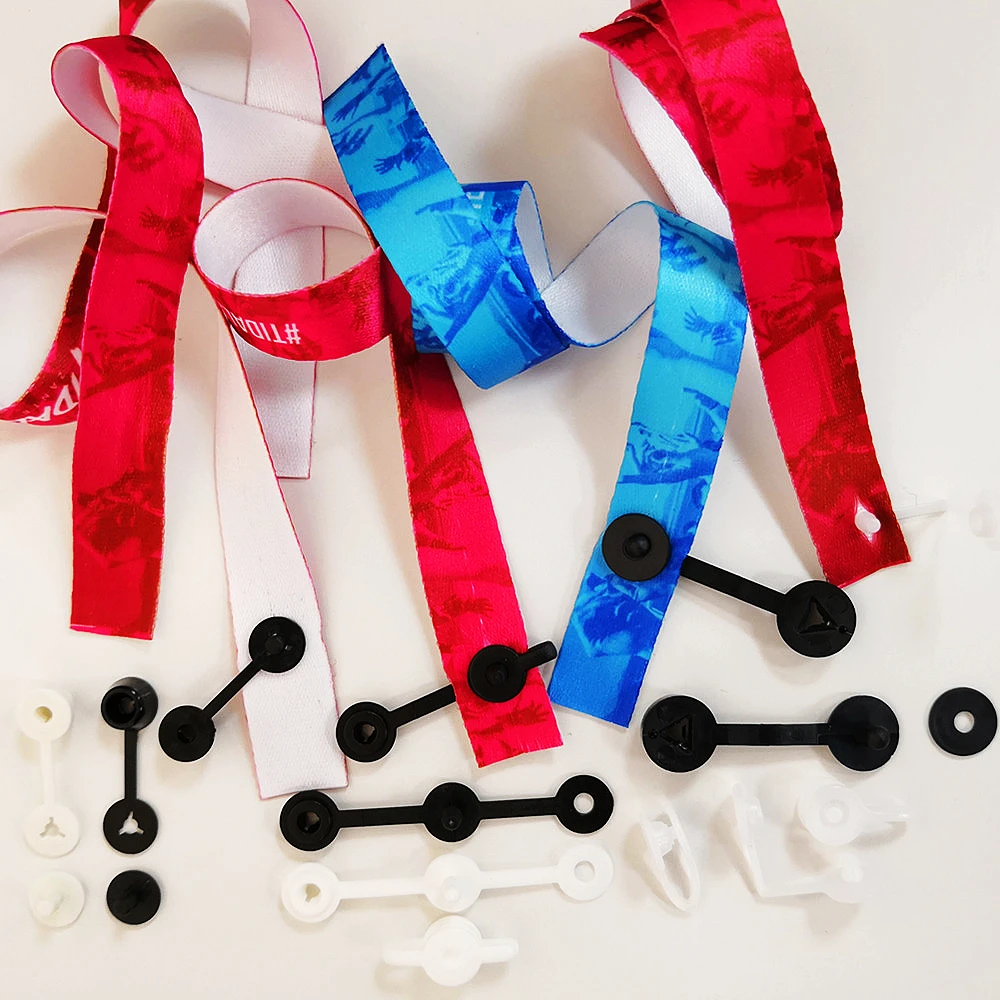 Одноразовый пластиковый зажим для тканевых браслетов