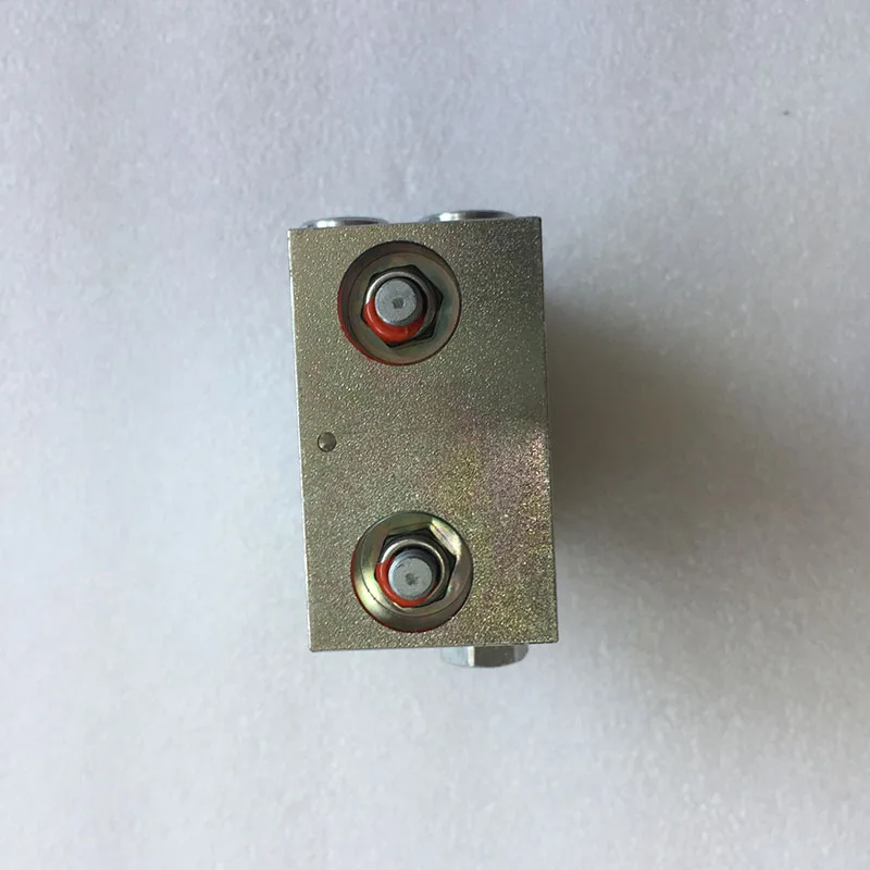 SKF VPKM-3-09607 Automatic Volumetric Lathe LINCOLN VOGEL Oil Fitting Grease Dispenser