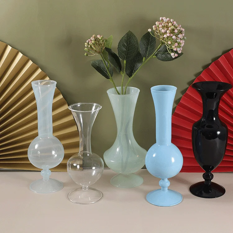 Ваза прозрачное и минималистское цветное, 56H