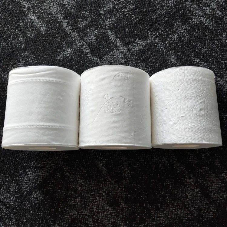 Eco-friendly Disposable Soft Bulk Toilet Roll Paper Soft Virgin Wood Pulp Jumbo Roll Tissue Toilet Tissue Paper With Core
