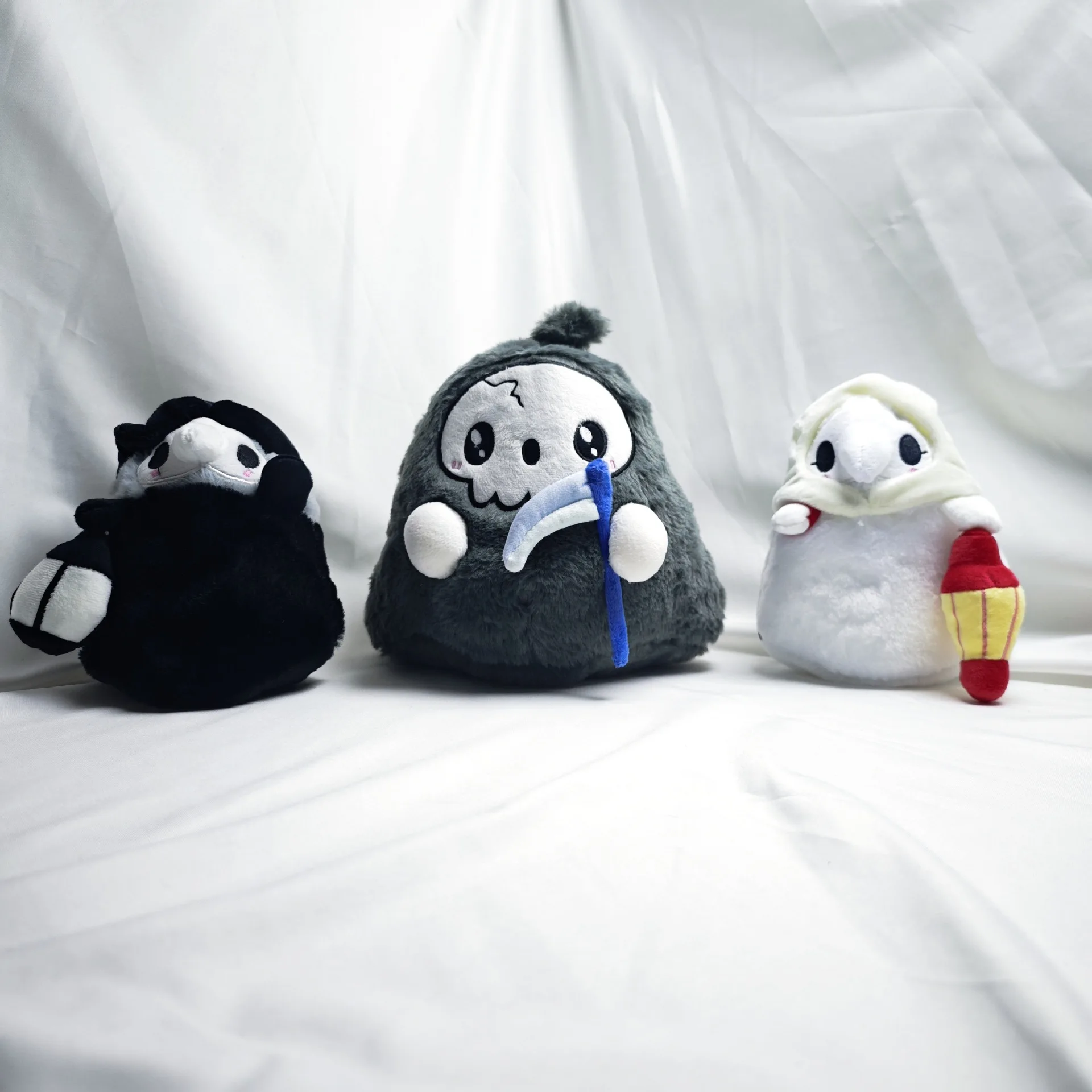 Spot Bird billed Doctor Plush Doll Crow Nurse Halloween Night Light Doll Absorption Doll