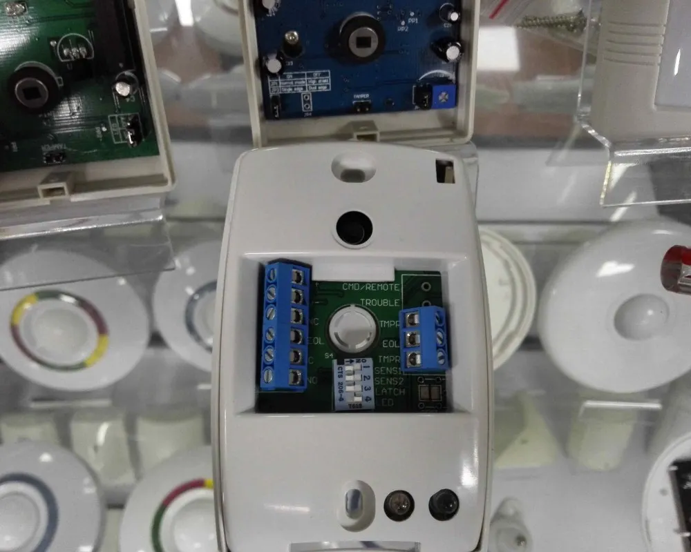 YH-109A System Glass Break Detector Wired 12V Glass Breaker Sensor Alarm Wired Glass Broken Detector for alarm