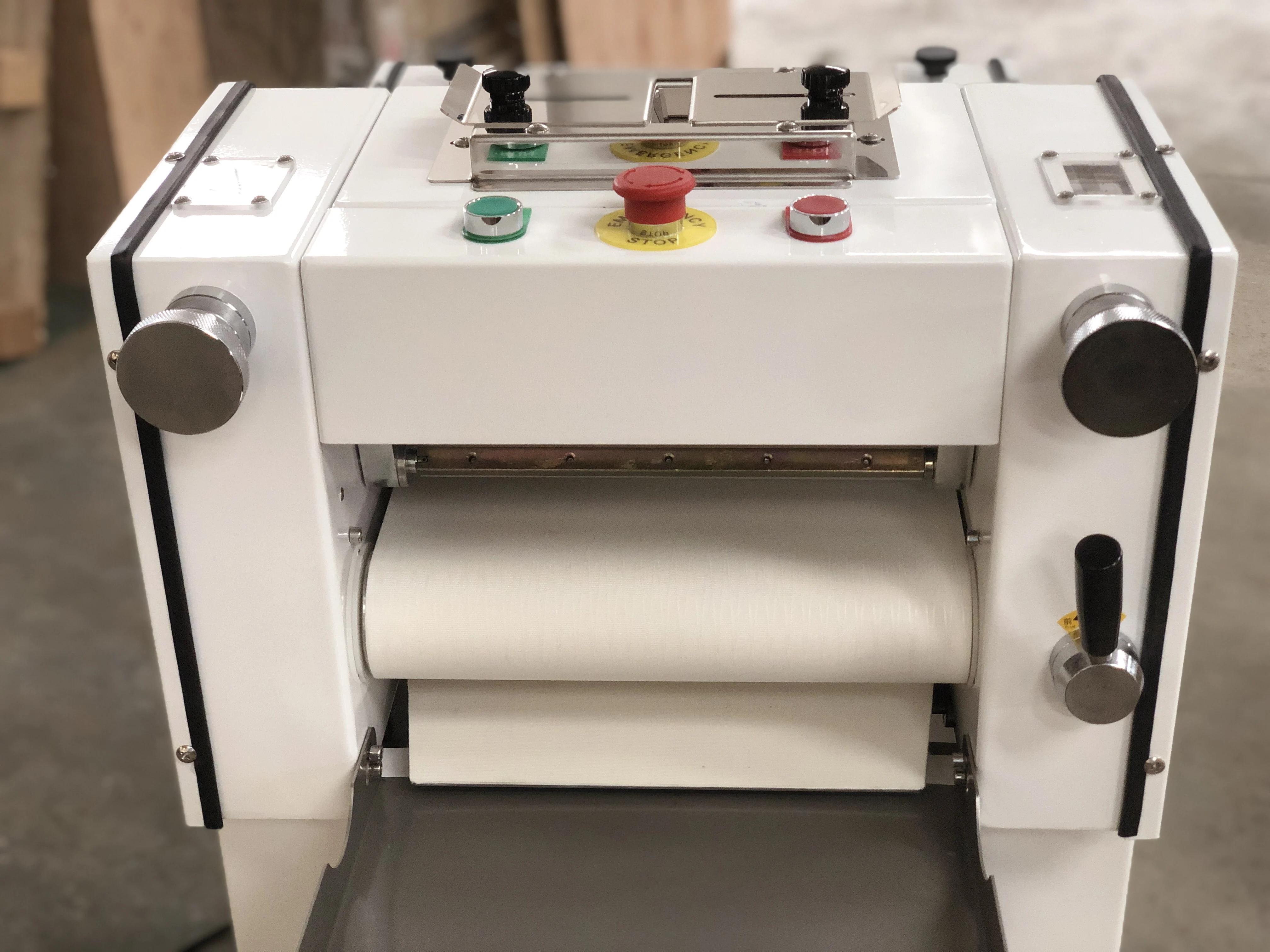 Wholesale bread making machine bakery equipment home commercial use auto toast dough roller moulder